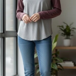 American Eagle Outfitters Gray and Maroon Long Sleeve Tee